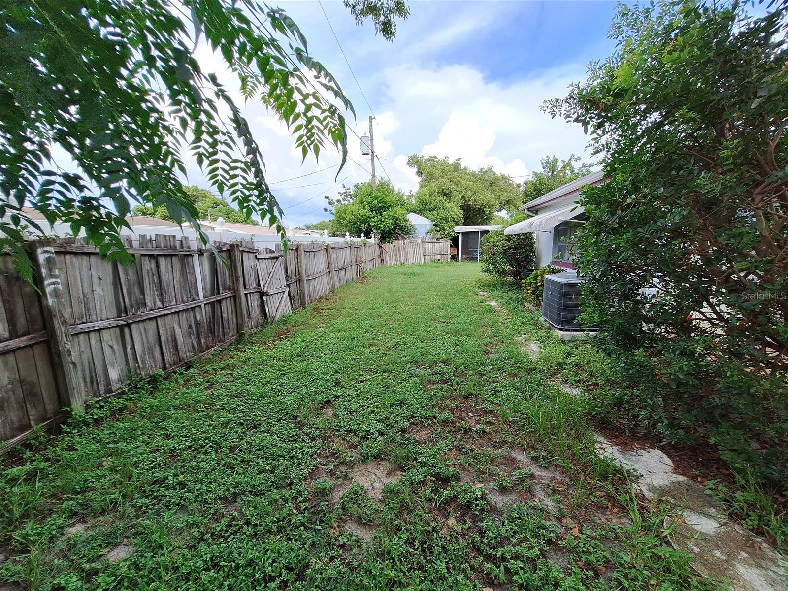 Image 42 of 50 For 5123 Mecaslin Drive