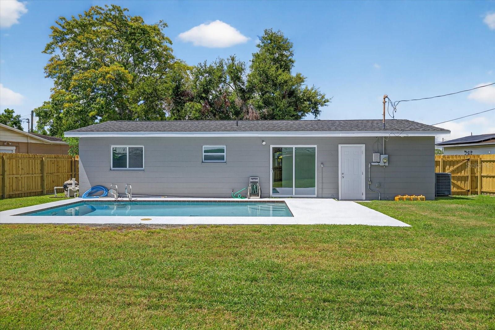 Image 6 of 38 For 5170 98th Avenue N