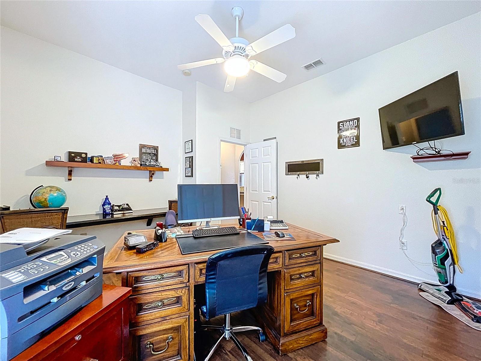 Image 33 of 73 For 7061 Ovenbird Road