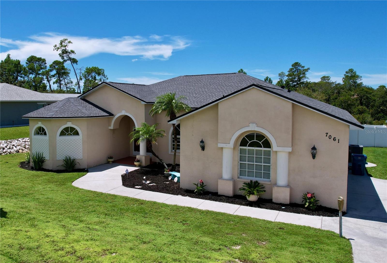 Image 4 of 73 For 7061 Ovenbird Road