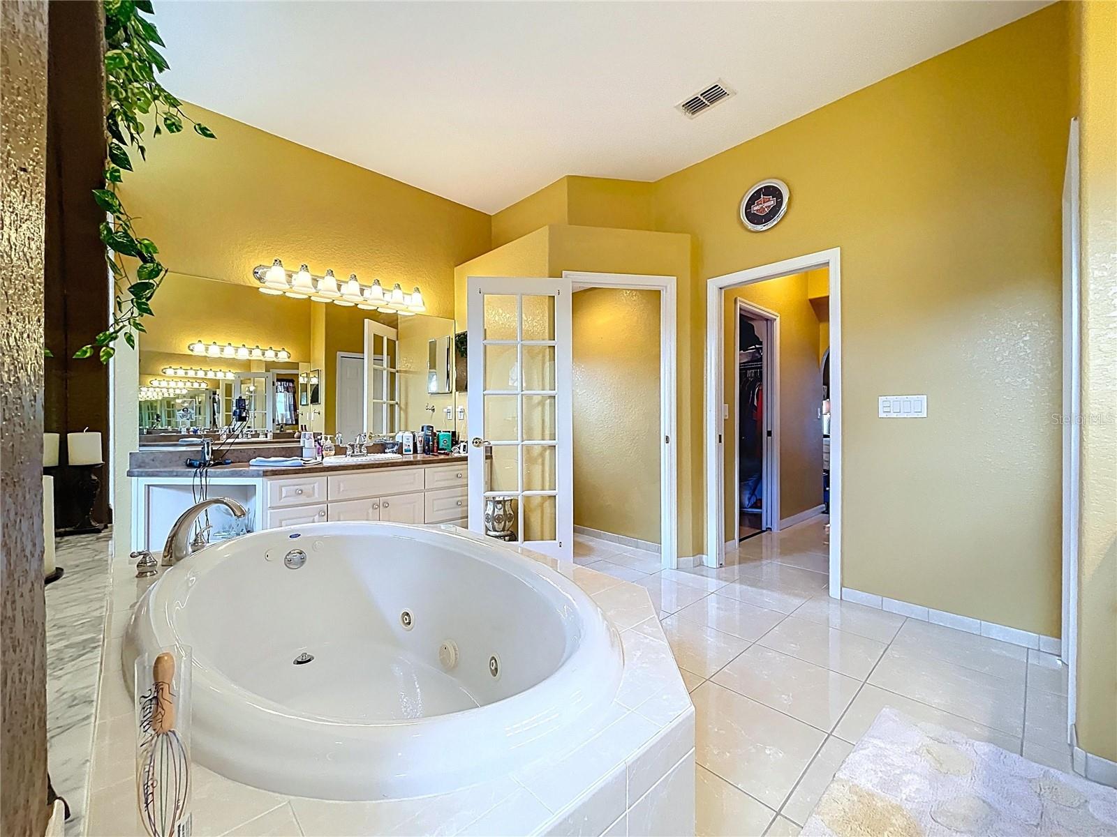 Image 49 of 73 For 7061 Ovenbird Road