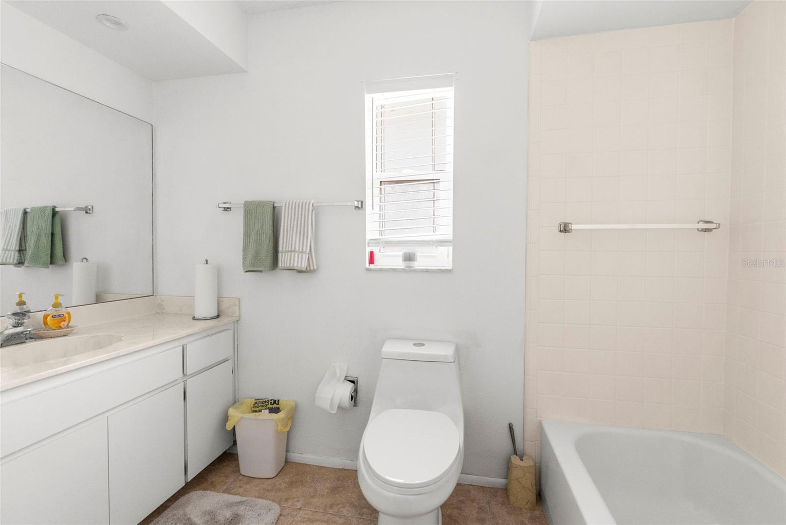 Image 12 of 30 For 2509 Westchester Boulevard