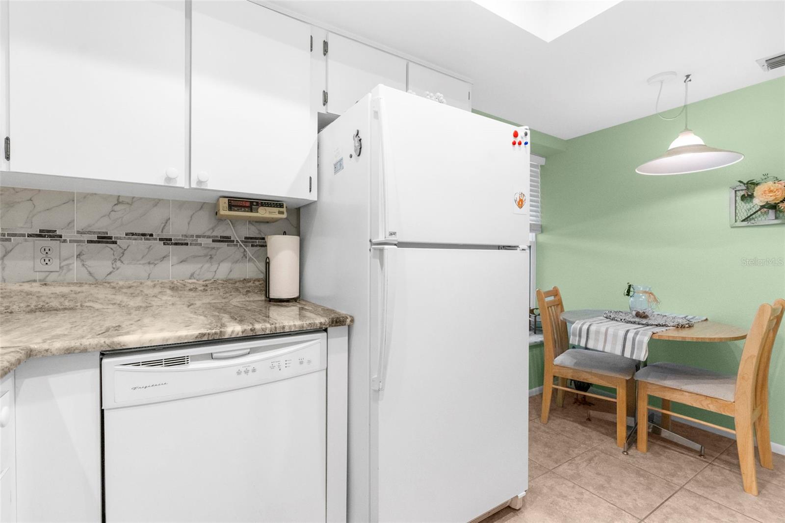 Image 16 of 30 For 2509 Westchester Boulevard