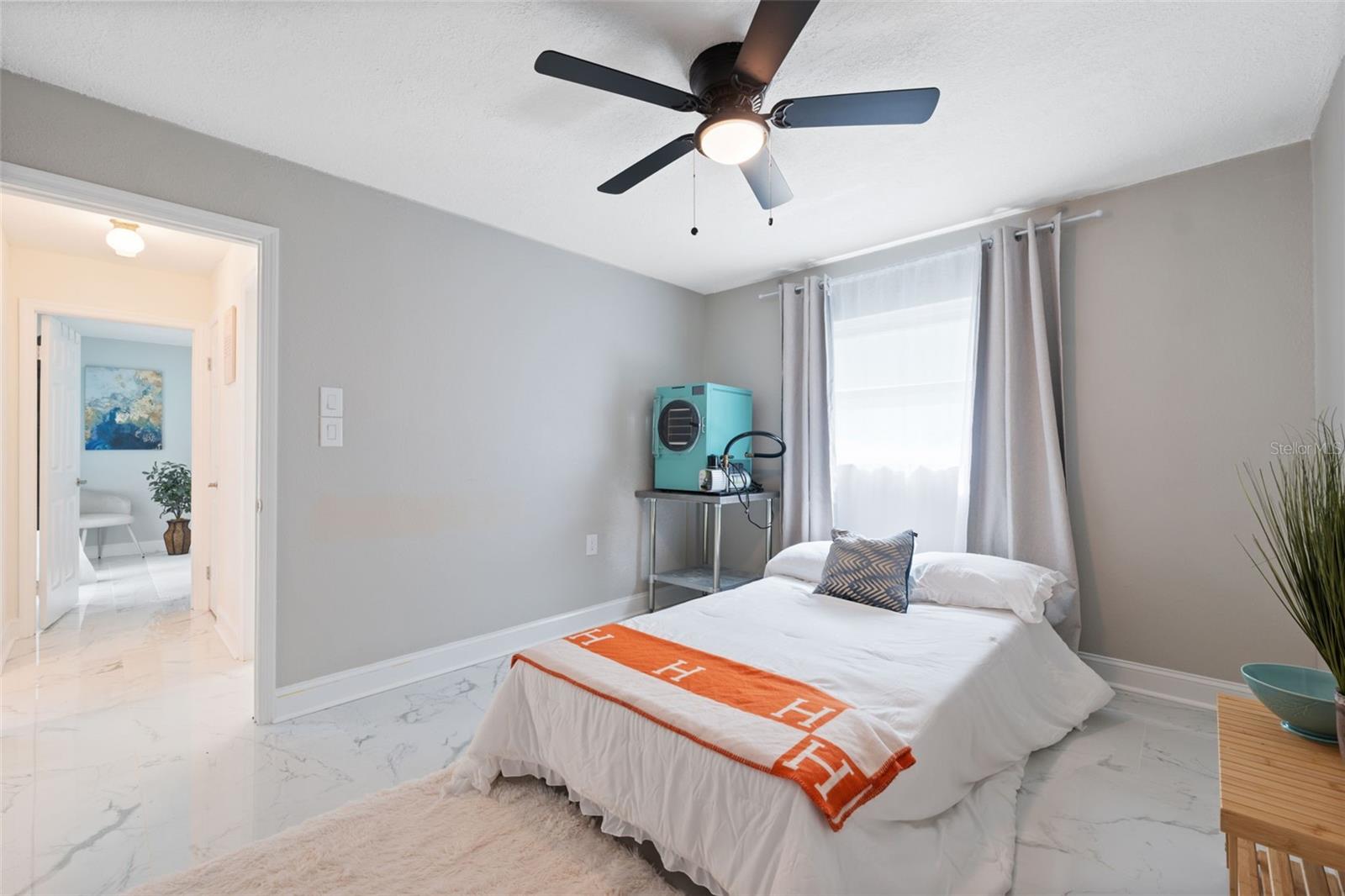 Image 21 of 37 For 7711 Hatteras Drive