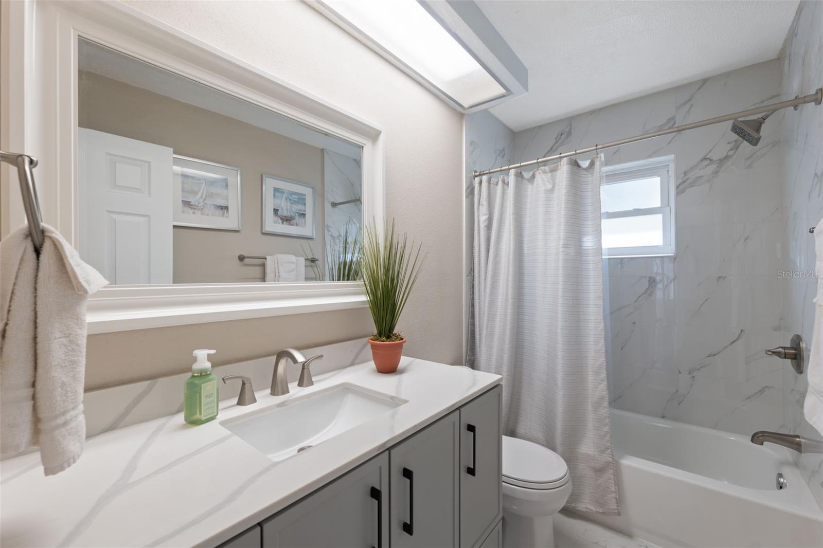 Image 22 of 37 For 7711 Hatteras Drive