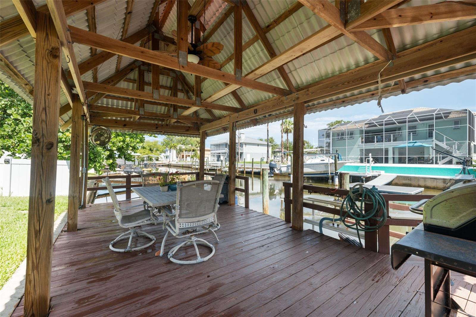 Image 9 of 37 For 7711 Hatteras Drive