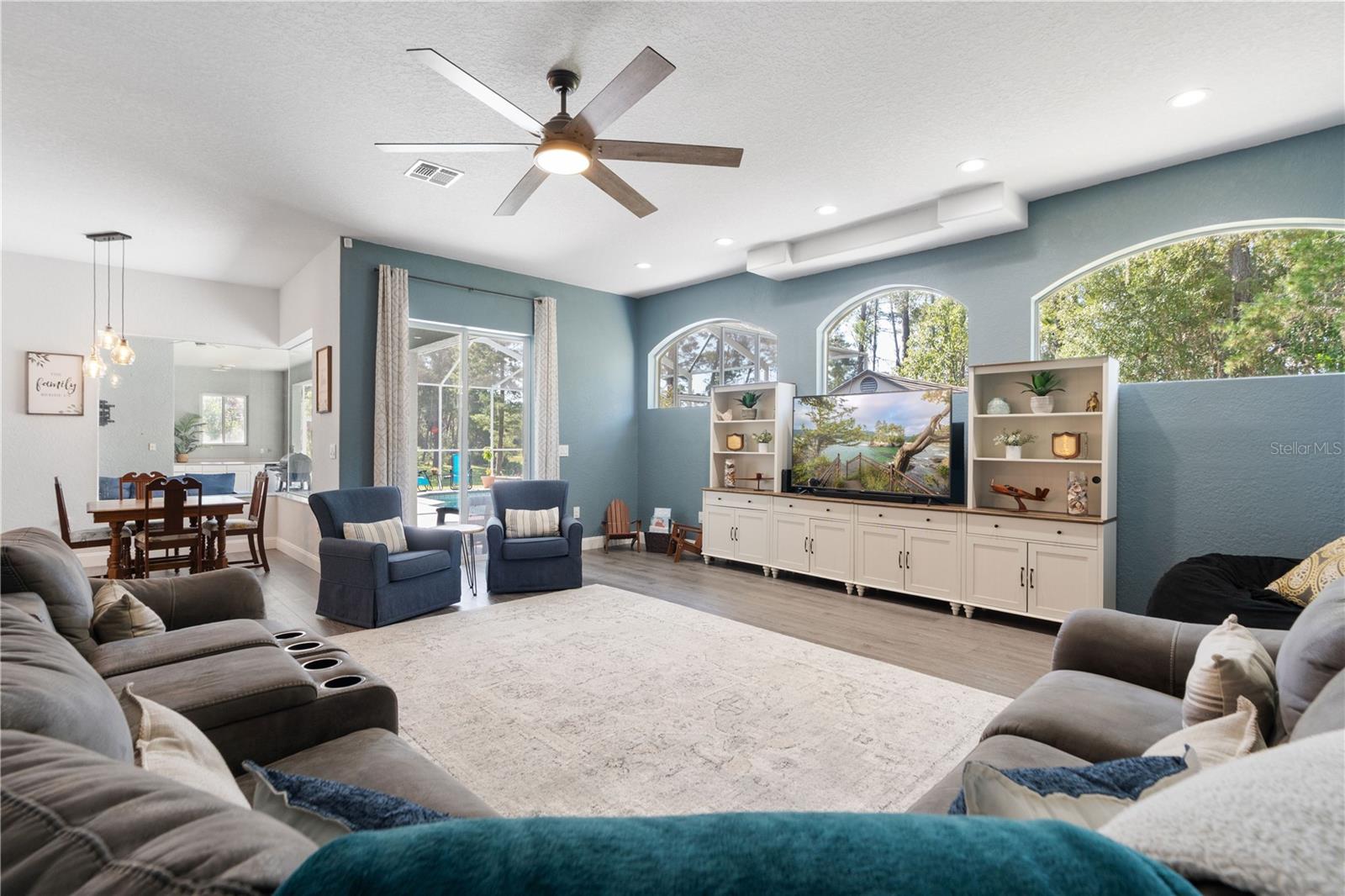Image 13 of 58 For 9491 Tooke Shore Drive