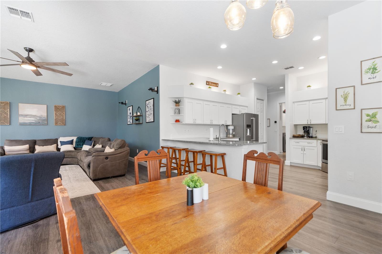 Image 16 of 58 For 9491 Tooke Shore Drive