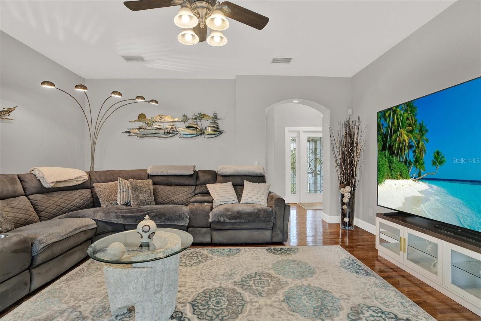 Image 12 of 66 For 5413 Tropical Woods Court