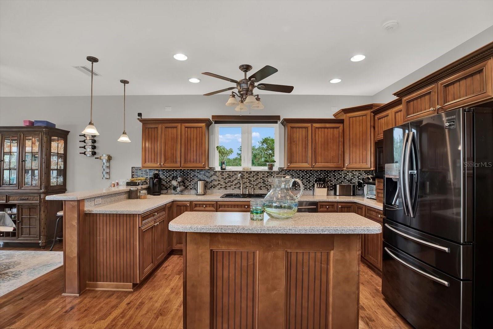 Image 16 of 66 For 5413 Tropical Woods Court
