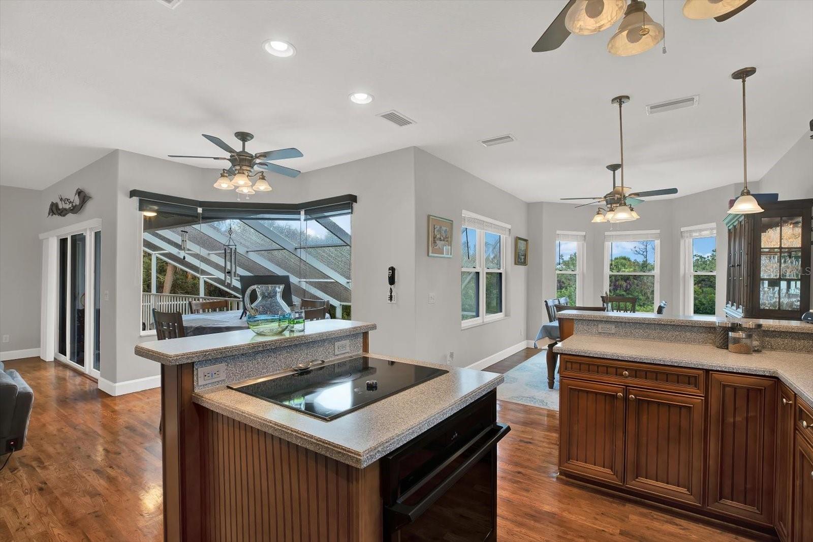 Image 21 of 66 For 5413 Tropical Woods Court