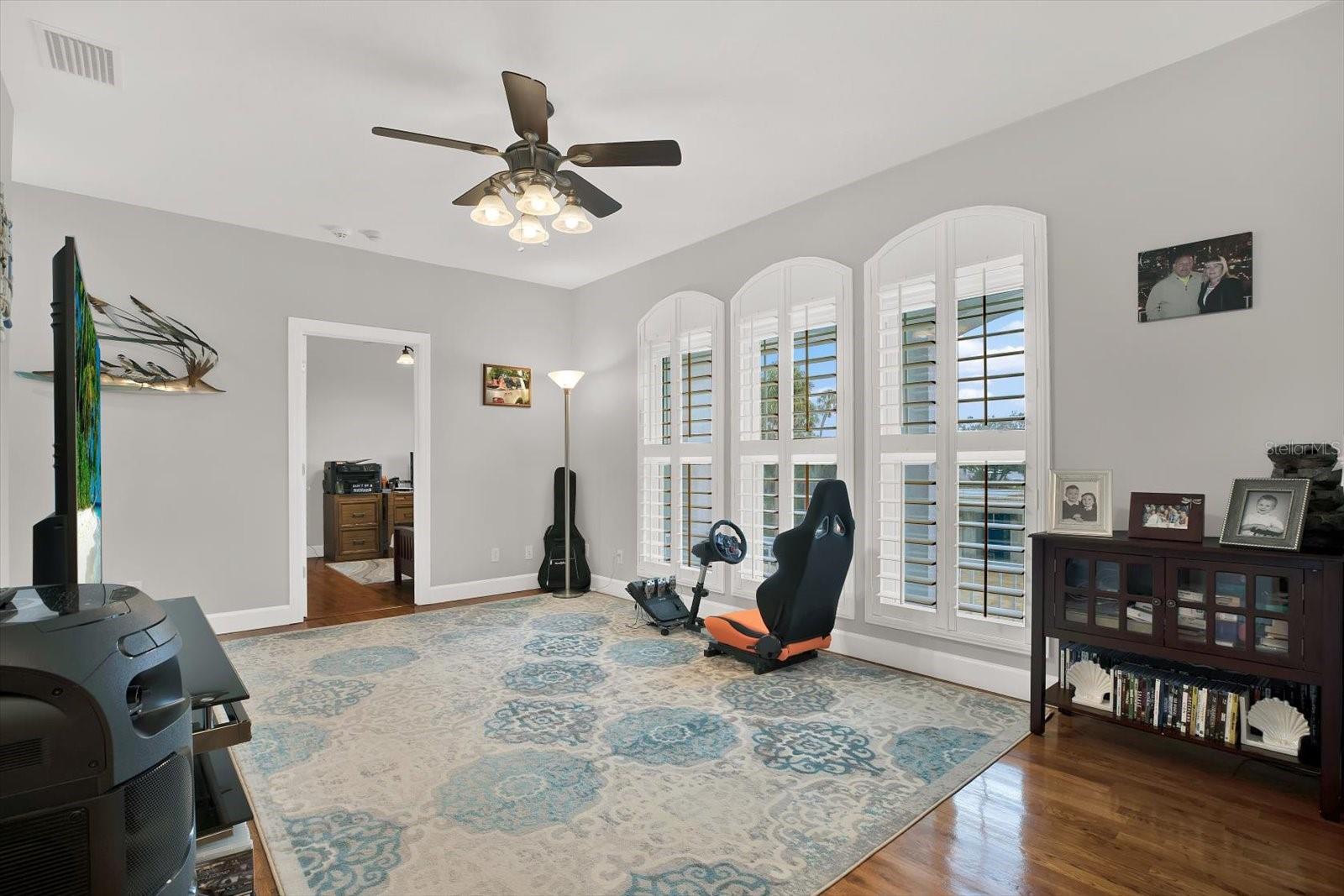 Image 6 of 66 For 5413 Tropical Woods Court