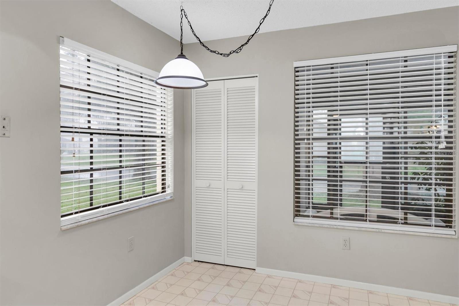 Image 10 of 54 For 9444 Rockbridge Circle