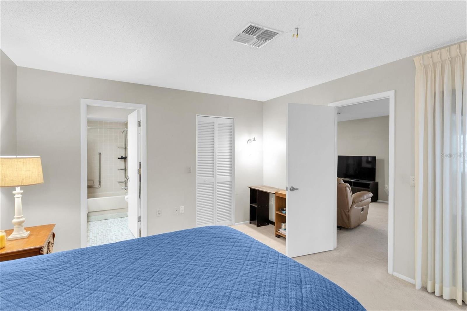 Image 14 of 54 For 9444 Rockbridge Circle