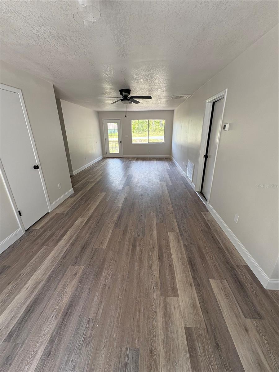 Image 2 of 11 For 11031 Spoonbill Road