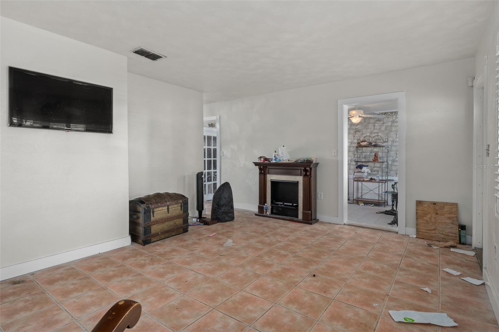 Image 13 of 48 For 3616 Omar Avenue