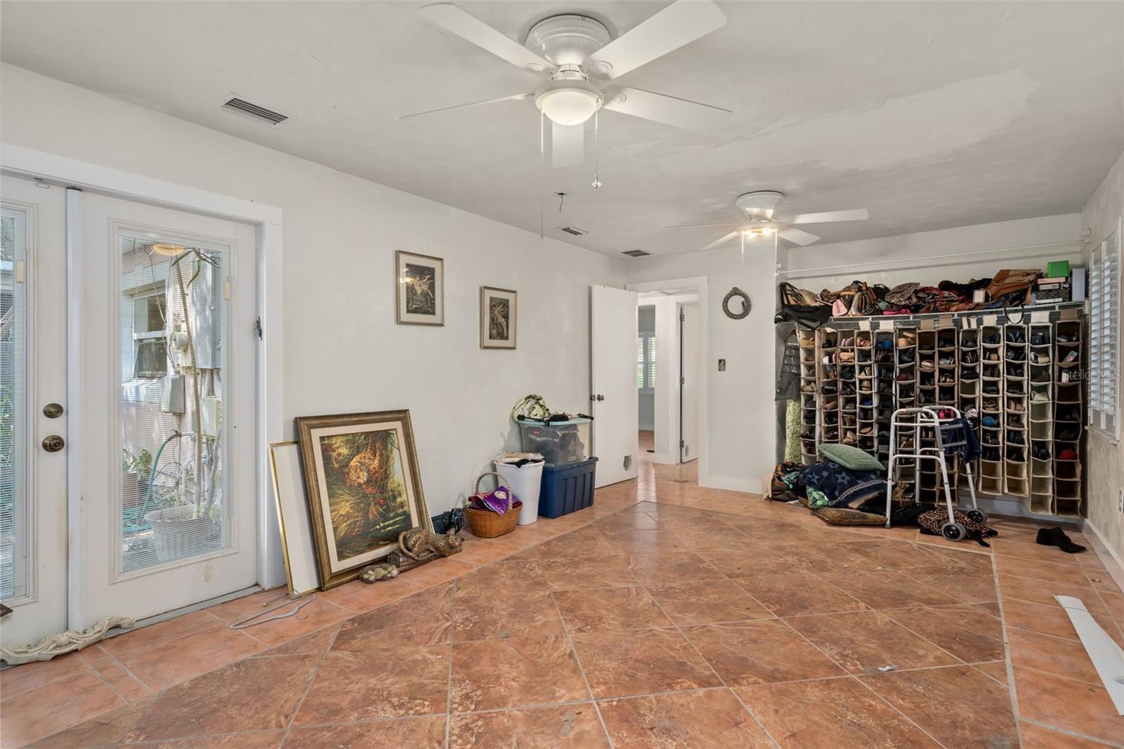 Image 21 of 48 For 3616 Omar Avenue