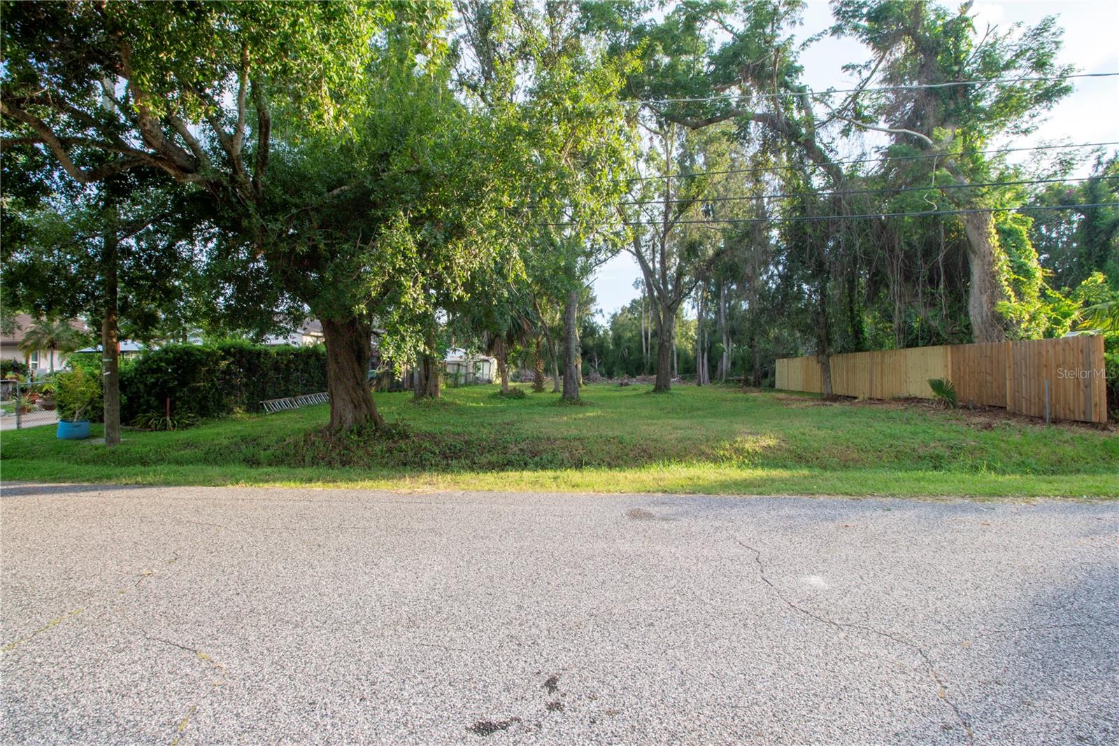 Image 3 of 10 For Oslin Street