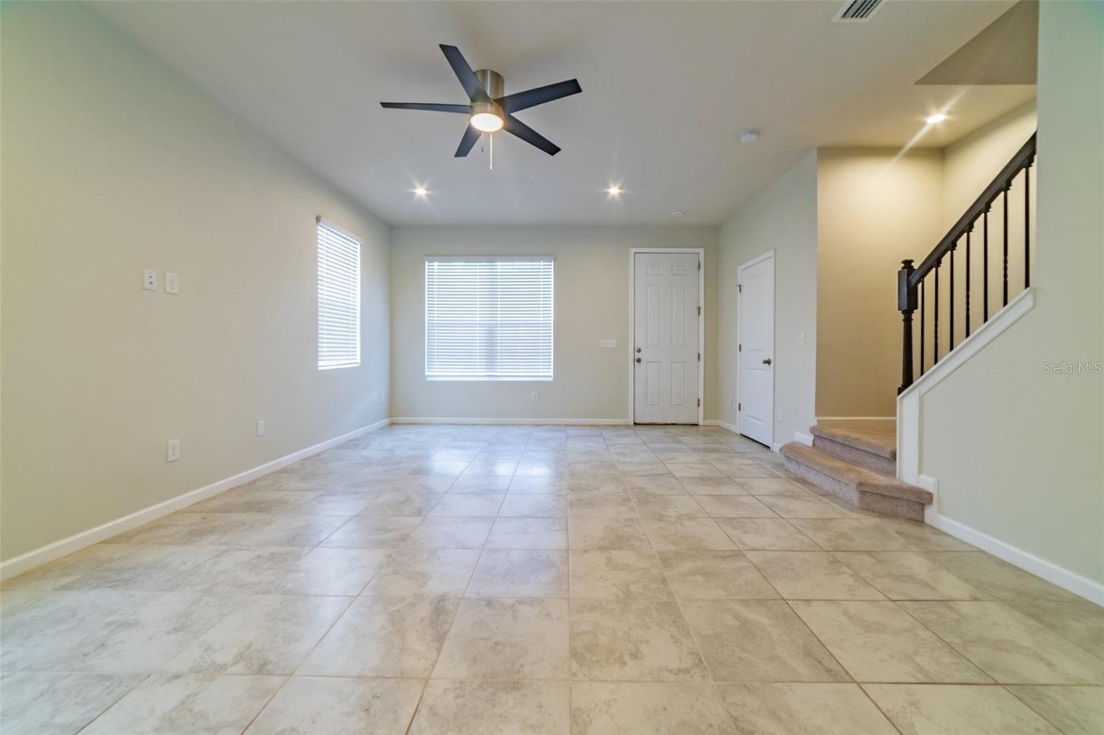 Image 4 of 29 For 14893 Promenade Parkway