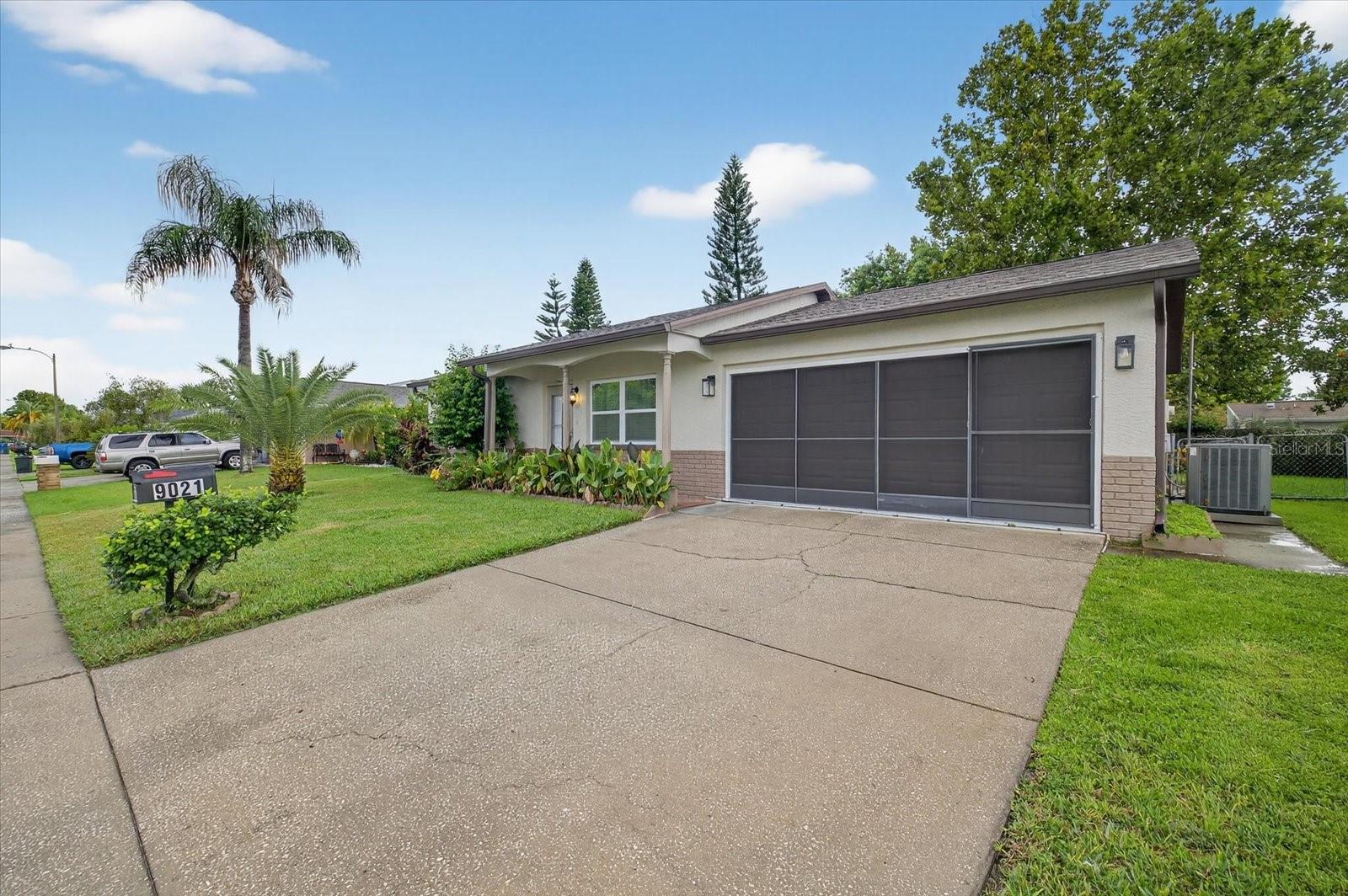 Image 3 of 36 For 9021 Glen Moor Lane