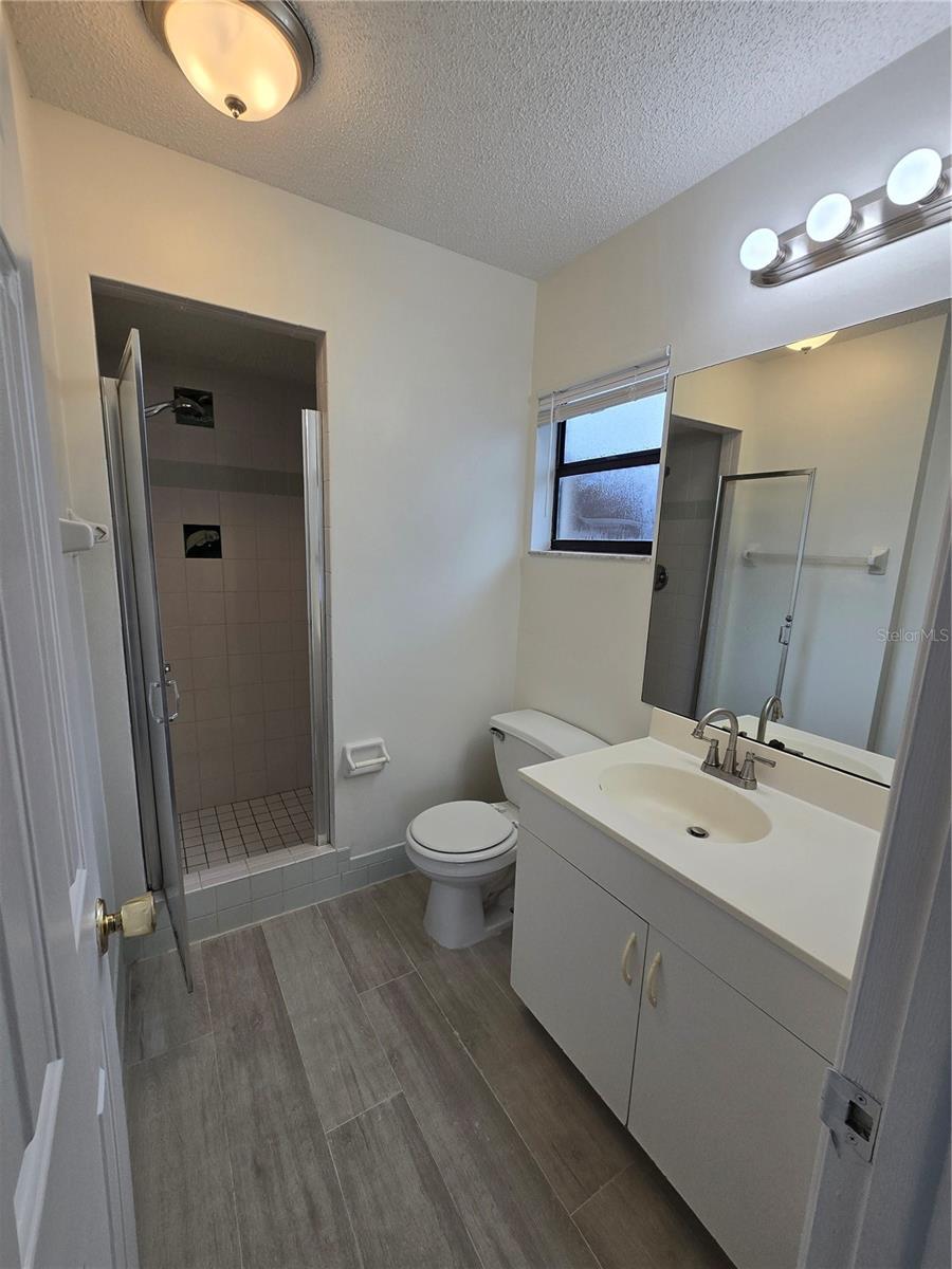 Image 20 of 27 For 11127 Peppertree Lane