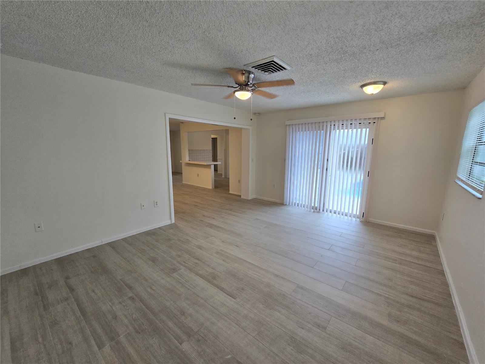 Image 23 of 27 For 11127 Peppertree Lane