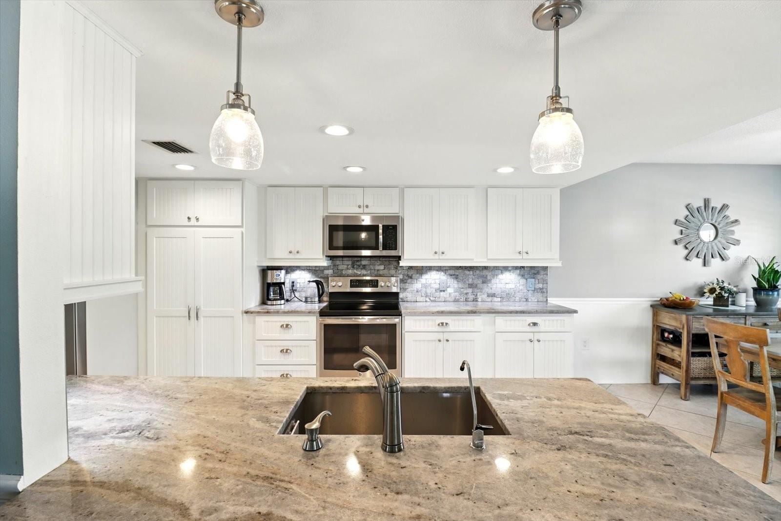 Image 11 of 41 For 5829 Corkwood Court