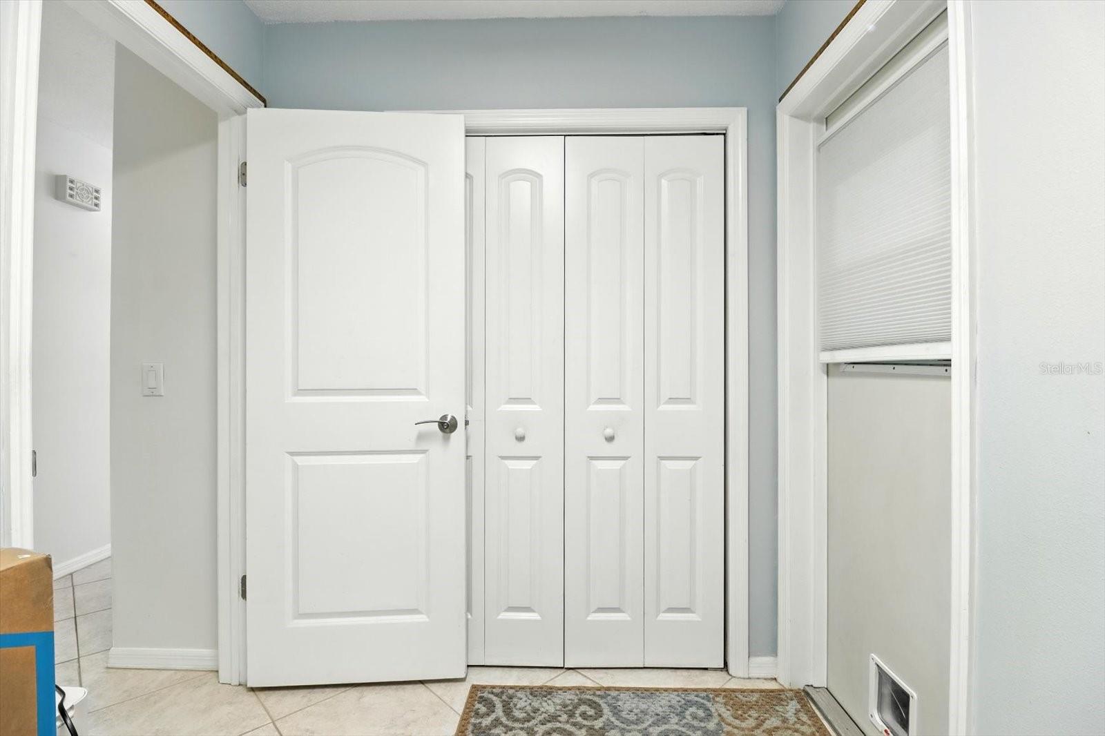 Image 25 of 41 For 5829 Corkwood Court