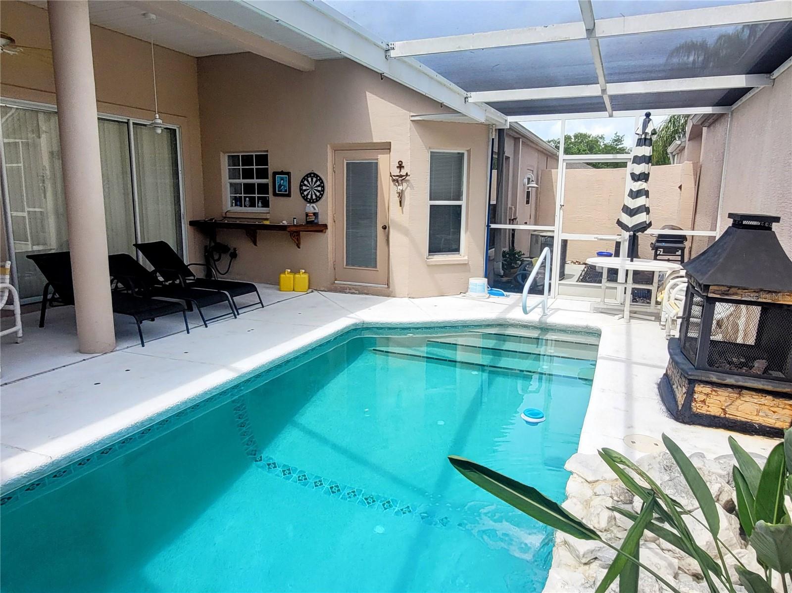 Image 16 of 39 For 376 Royal Palm Way