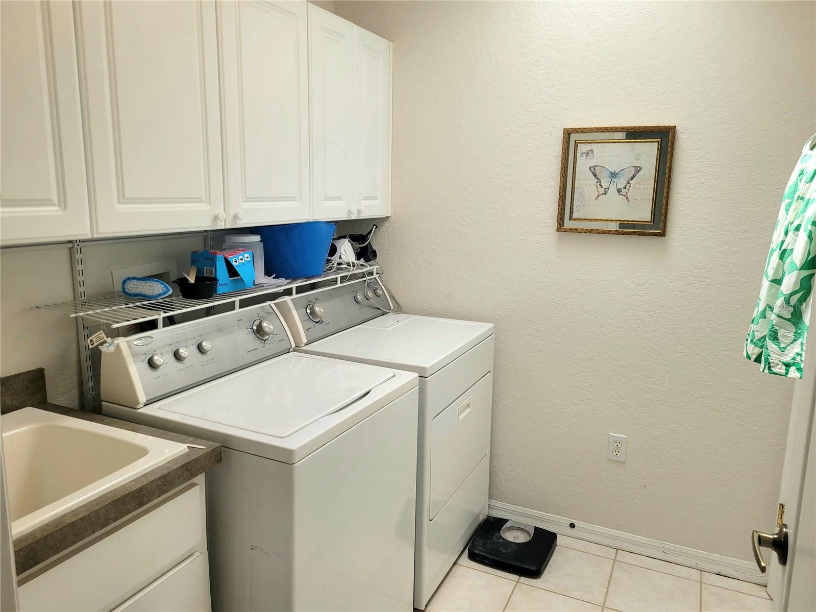 Image 31 of 39 For 376 Royal Palm Way