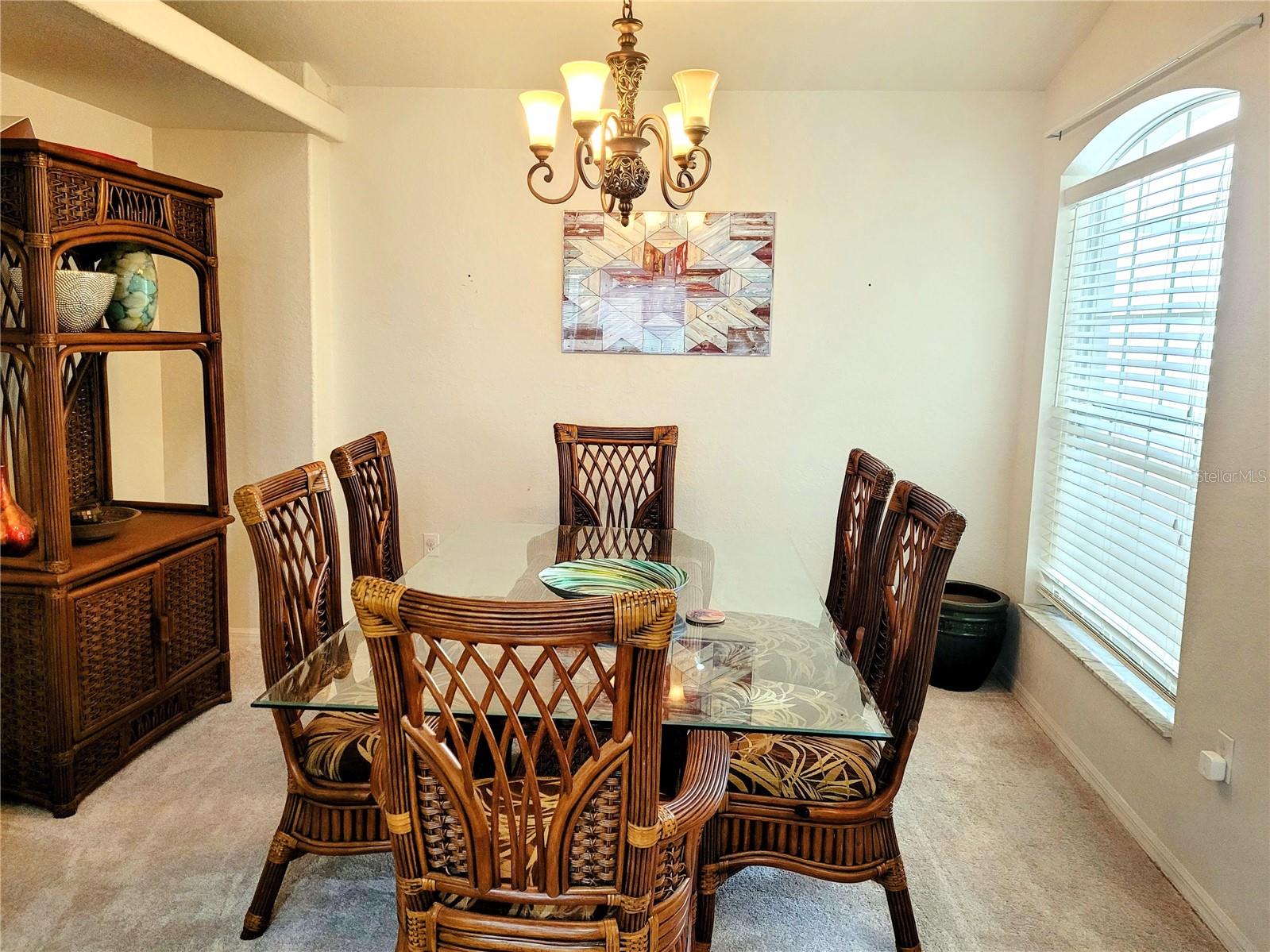 Image 6 of 39 For 376 Royal Palm Way