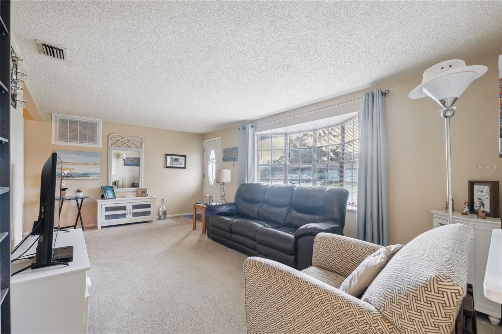Image 9 of 27 For 3534 Devonshire Drive