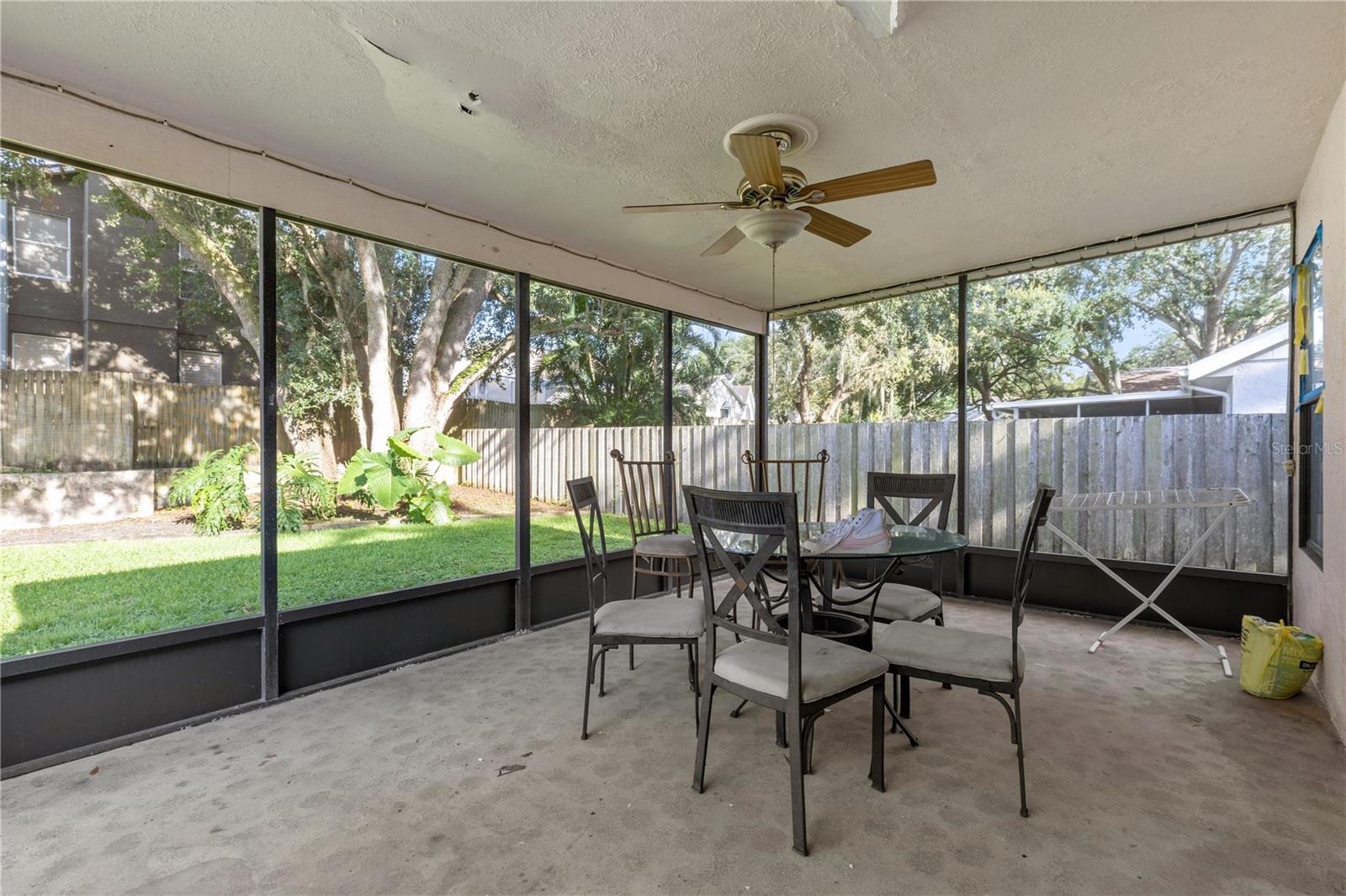 Listing photo id 3 for 5506 Redhawk Drive