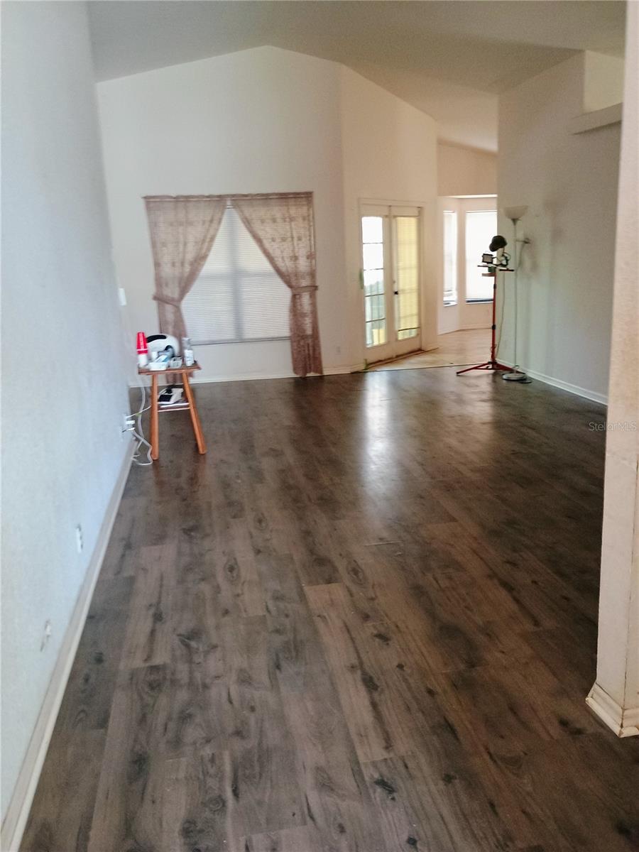 Image 3 of 31 For 8977 Lake Drive