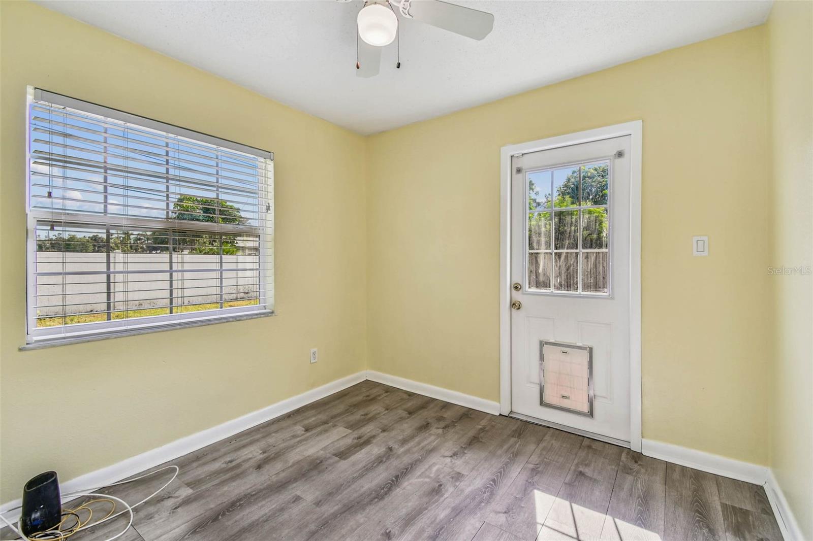 Image 19 of 47 For 5500 30th Avenue N
