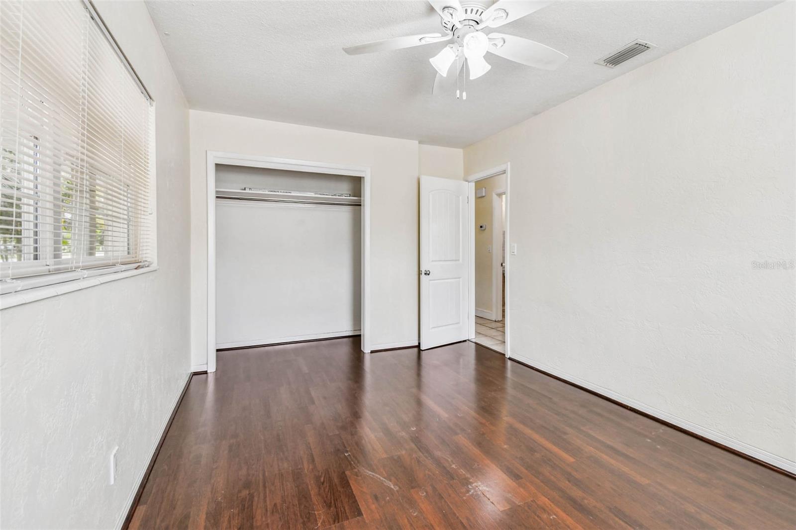 Image 22 of 47 For 5500 30th Avenue N
