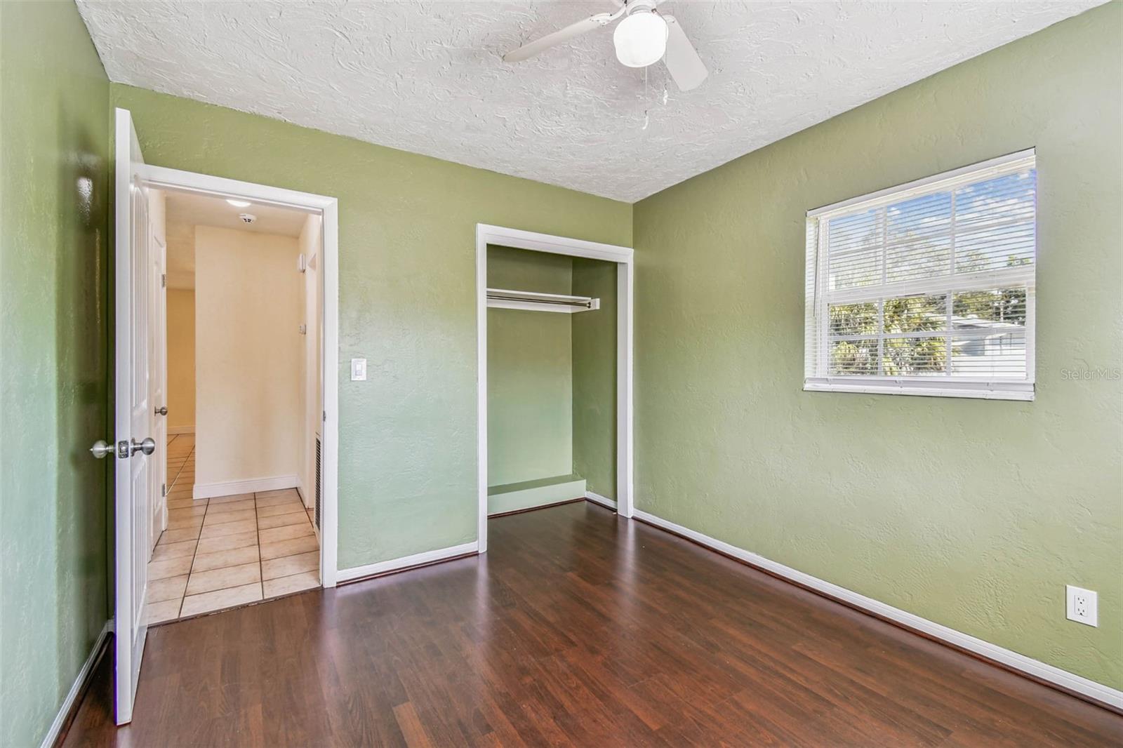 Image 26 of 47 For 5500 30th Avenue N