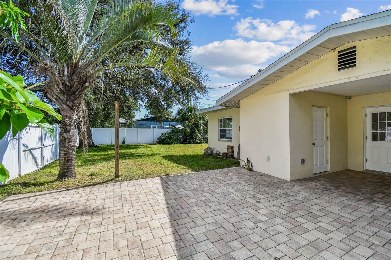 Image 33 of 47 For 5500 30th Avenue N