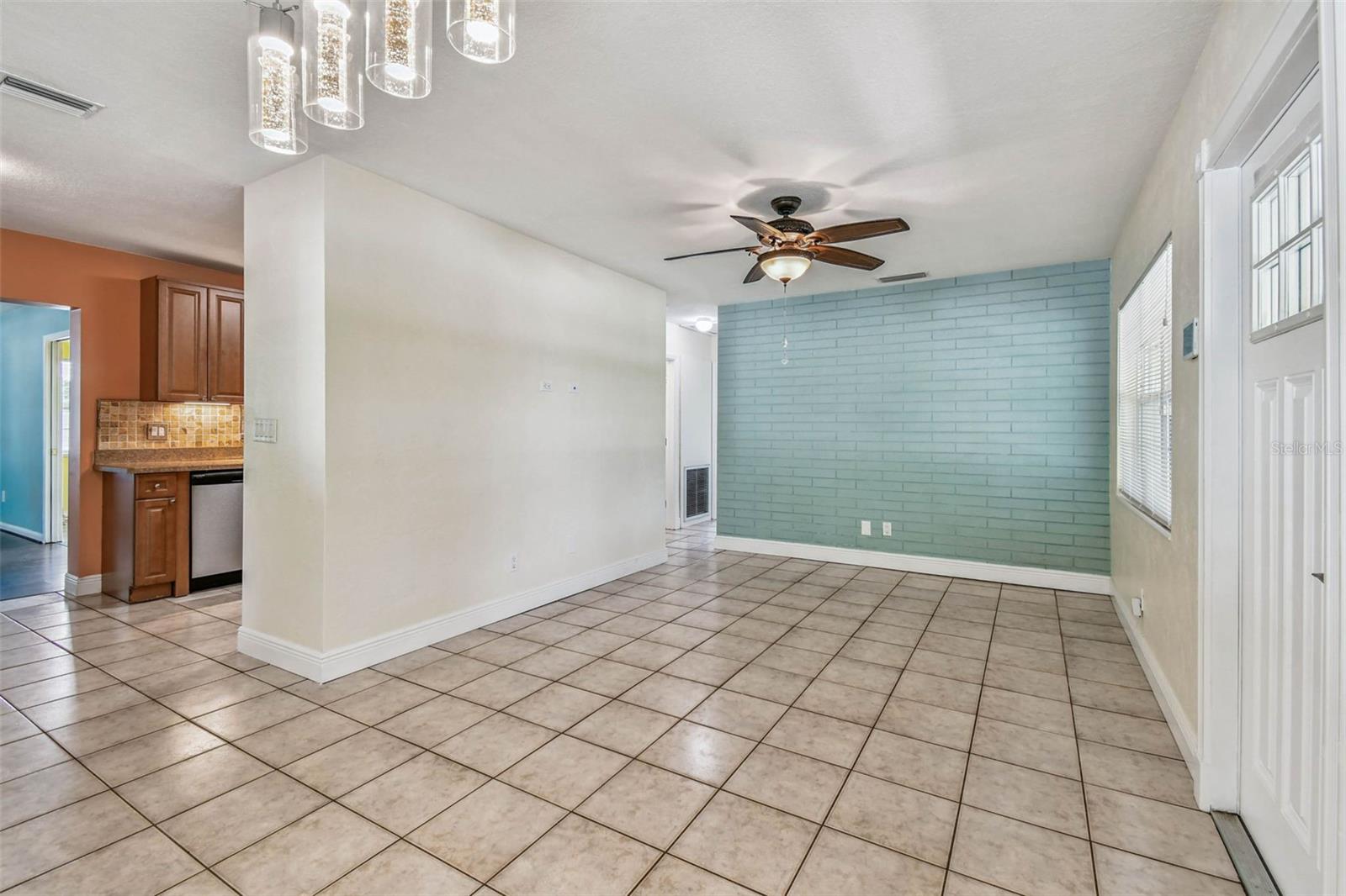 Image 8 of 47 For 5500 30th Avenue N