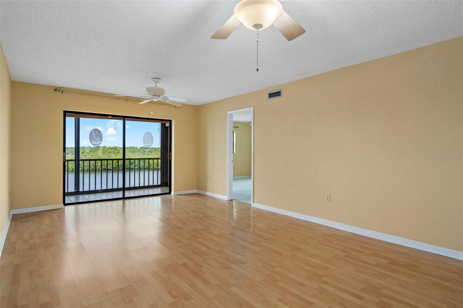 Image 10 of 56 For 8150 Brent Street 732