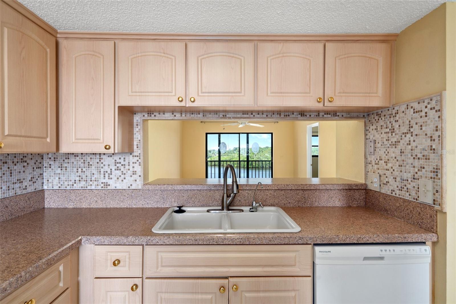 Image 16 of 56 For 8150 Brent Street 732