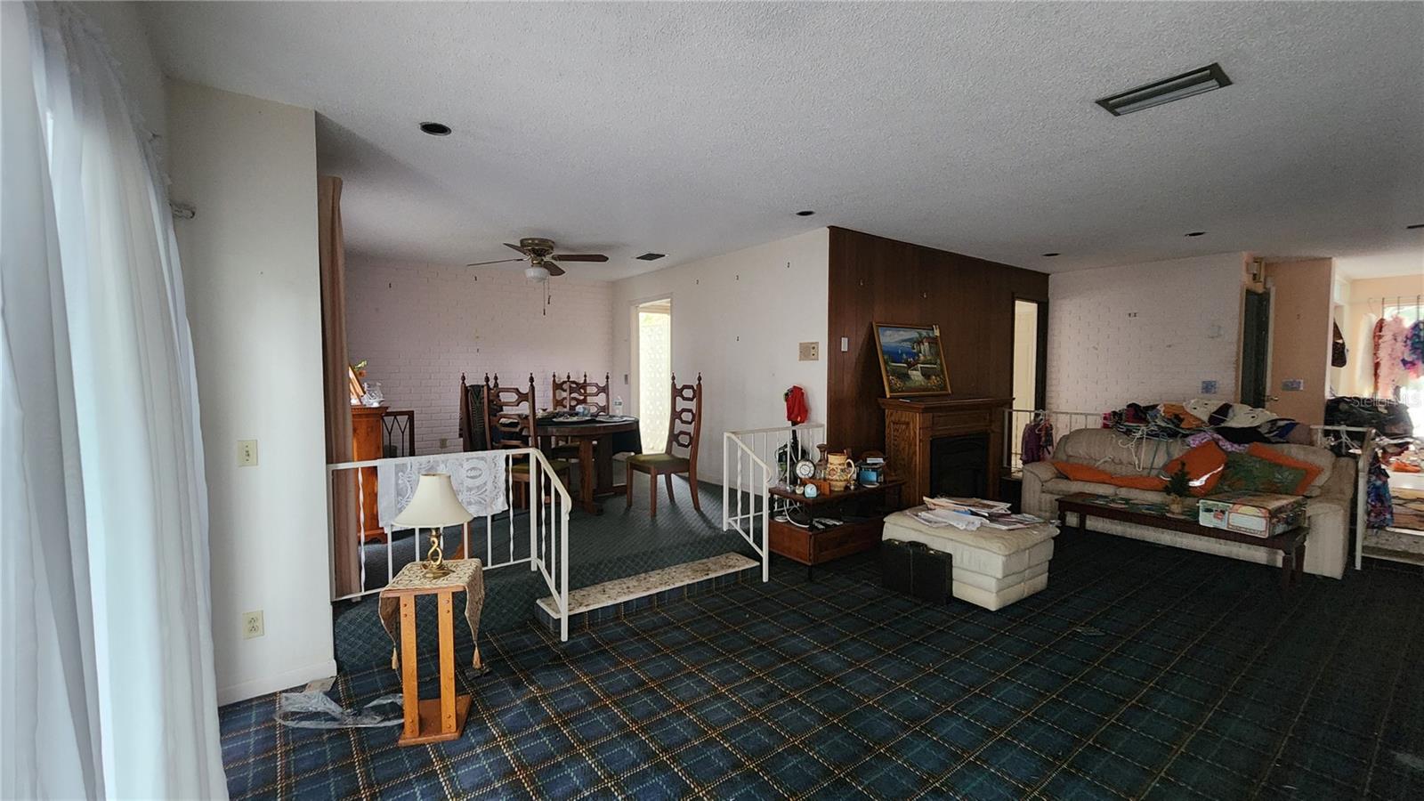 Image 14 of 66 For 7124 Jasmin Drive