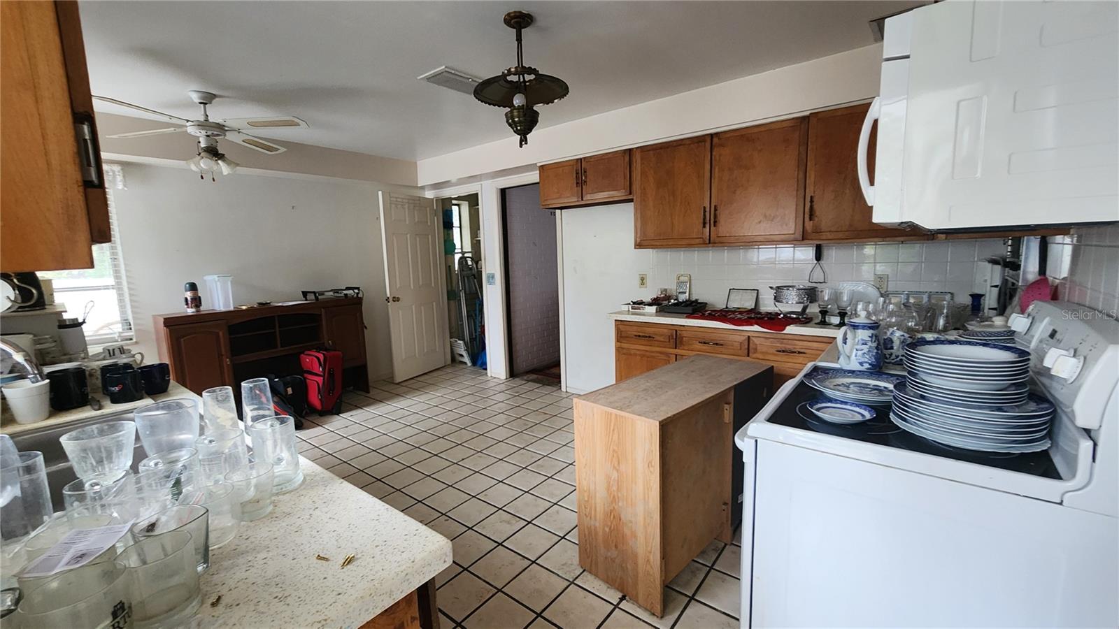 Image 6 of 66 For 7124 Jasmin Drive
