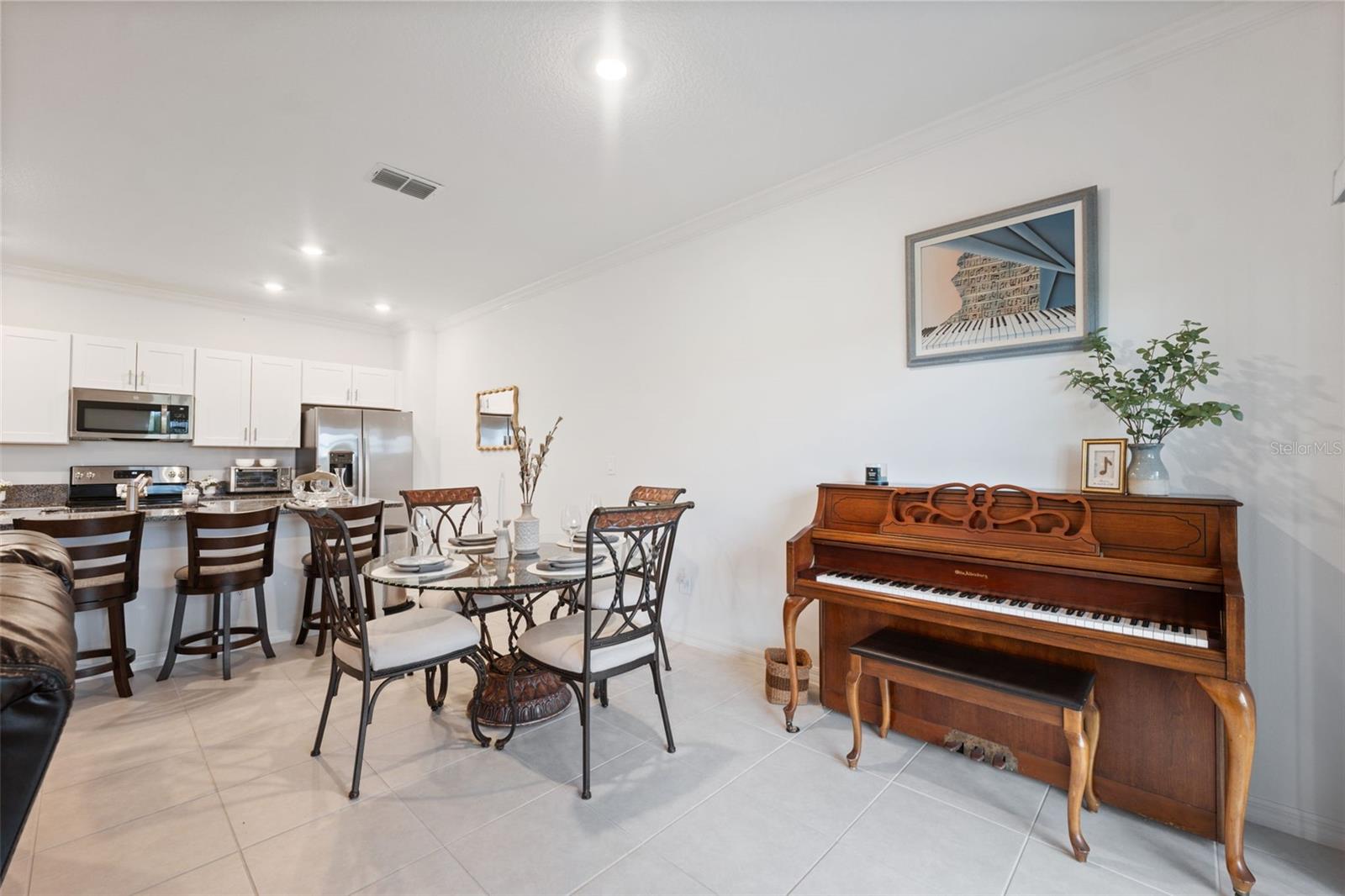 Image 12 of 27 For 8977 Gallantree Place