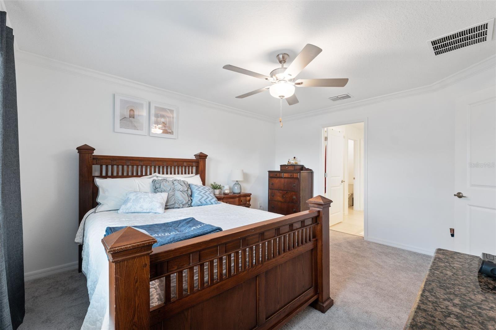 Image 14 of 27 For 8977 Gallantree Place