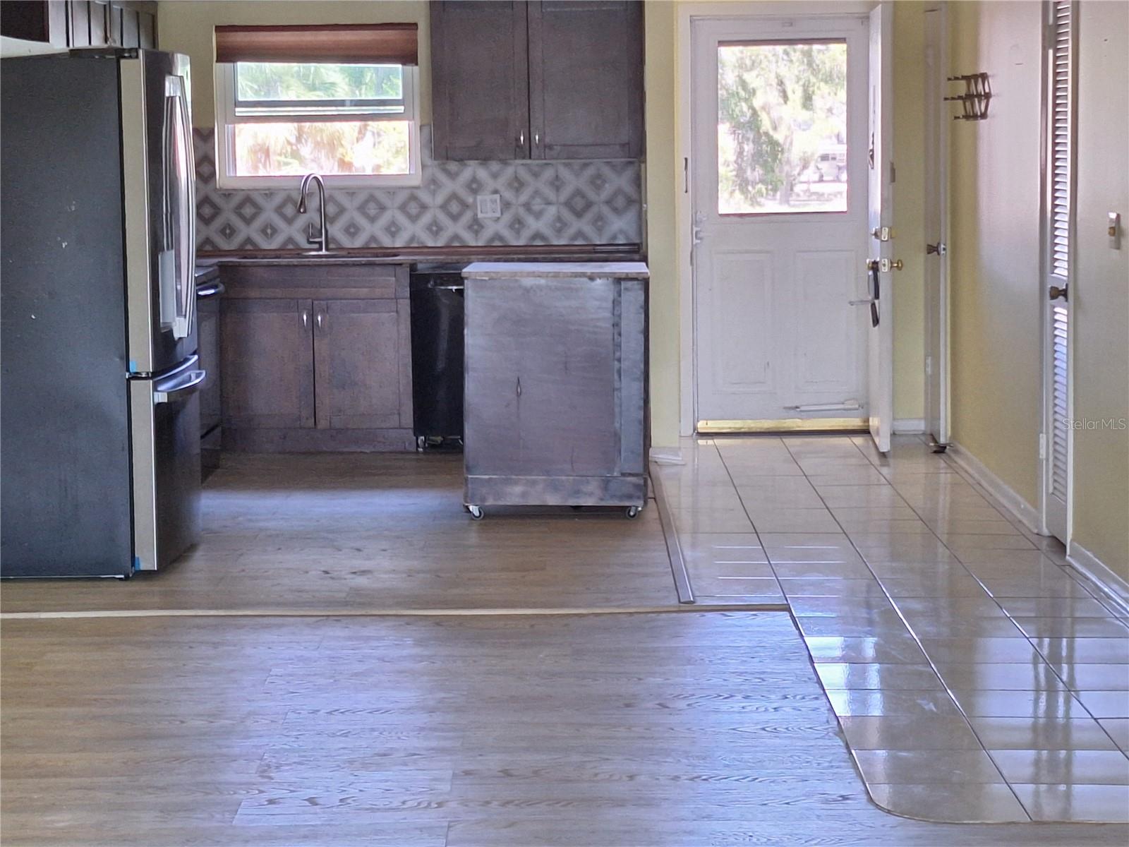 Image 10 of 75 For 4518 Garnet Drive 202