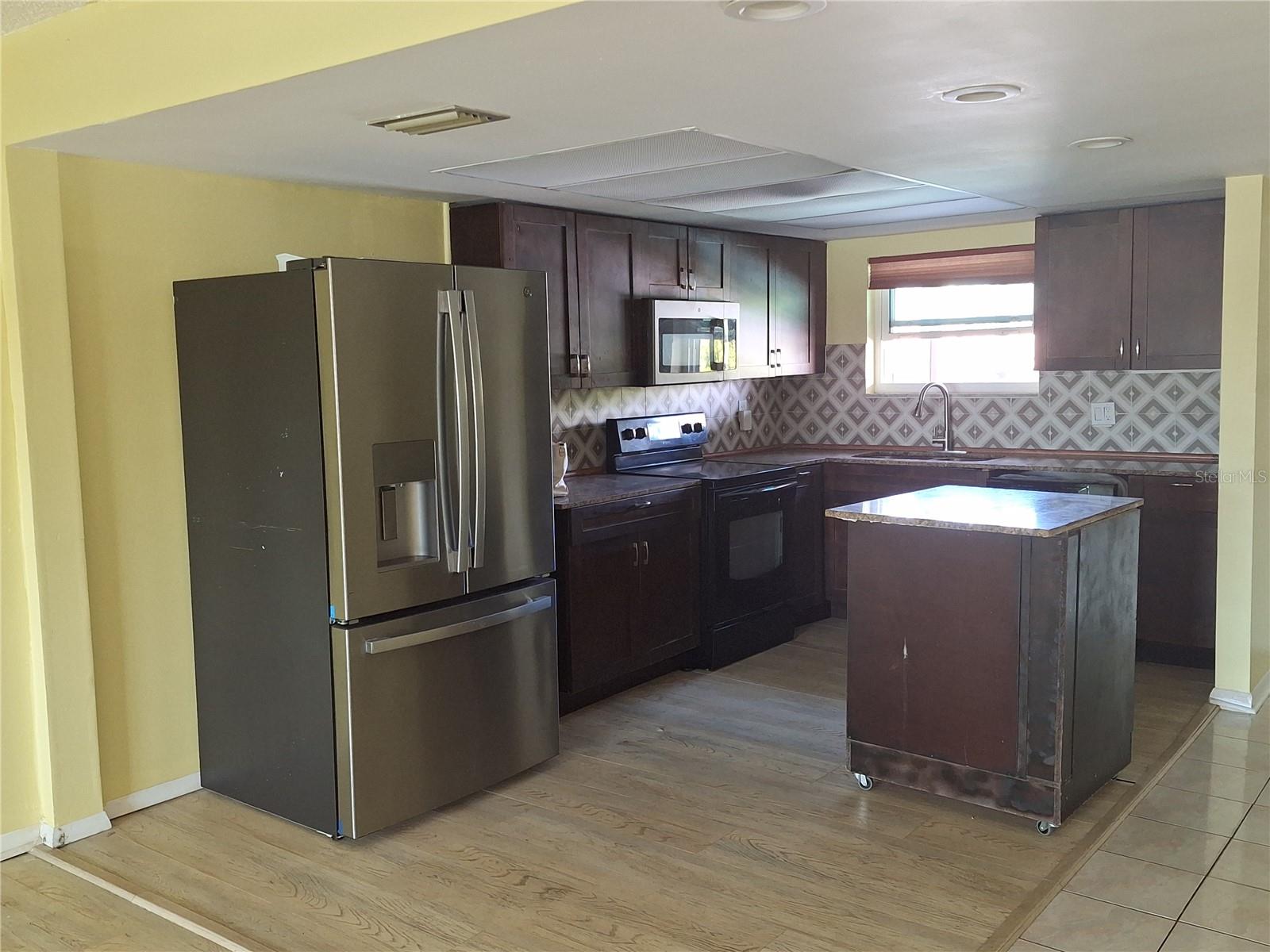 Image 18 of 75 For 4518 Garnet Drive 202