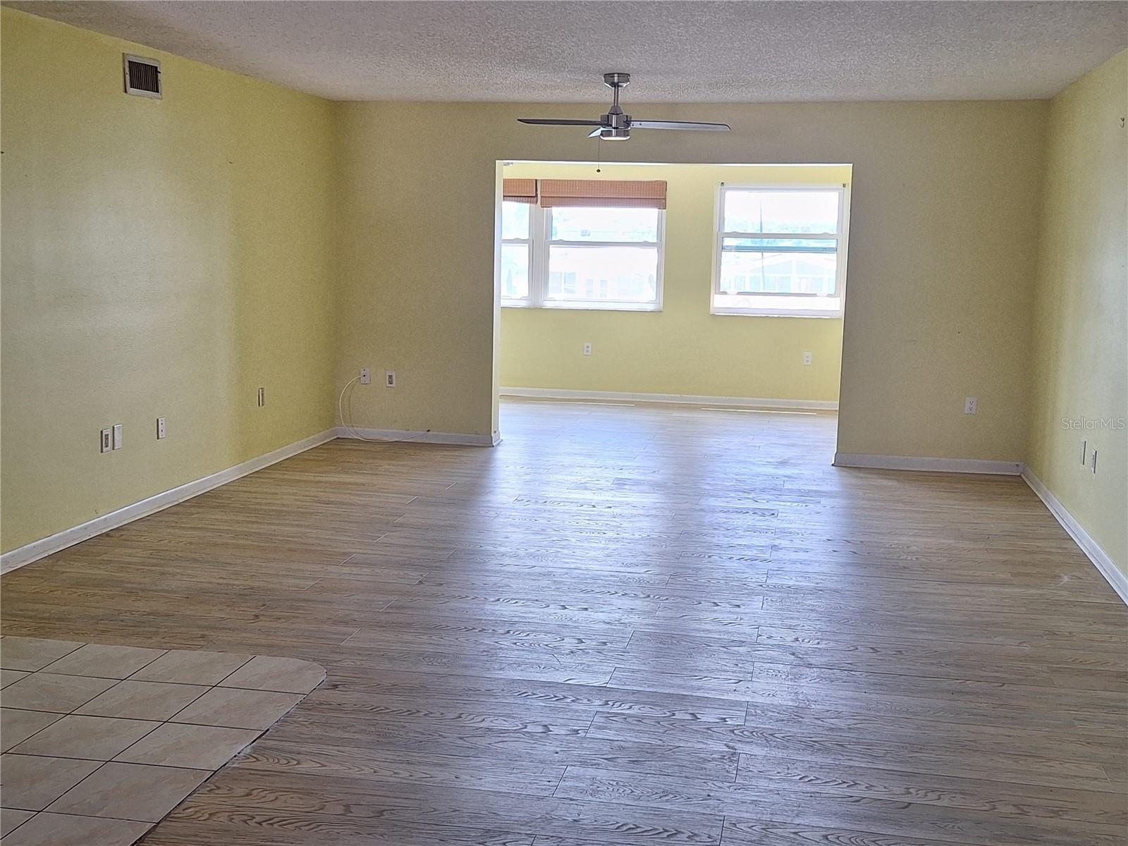 Image 23 of 75 For 4518 Garnet Drive 202