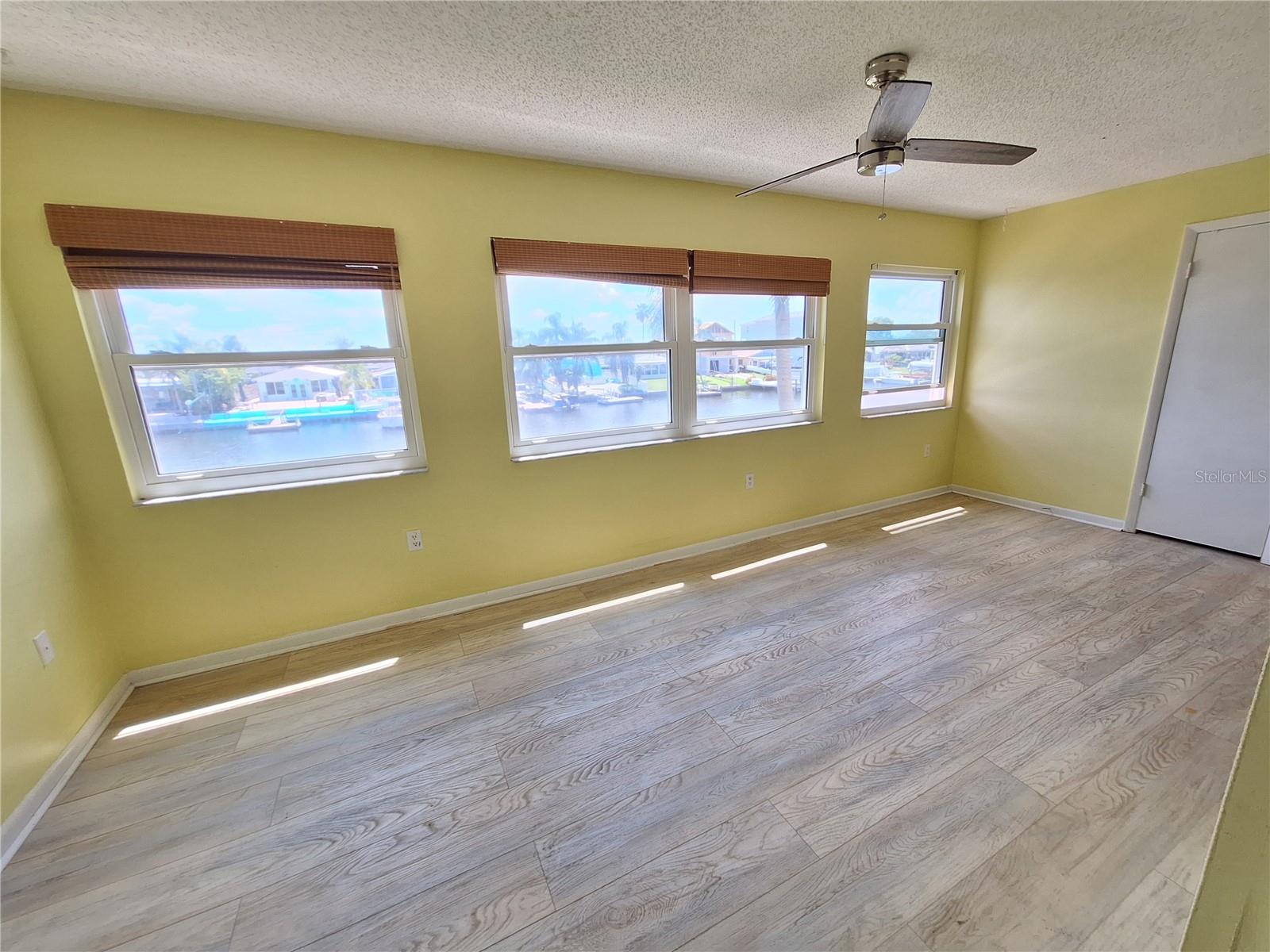 Image 26 of 75 For 4518 Garnet Drive 202