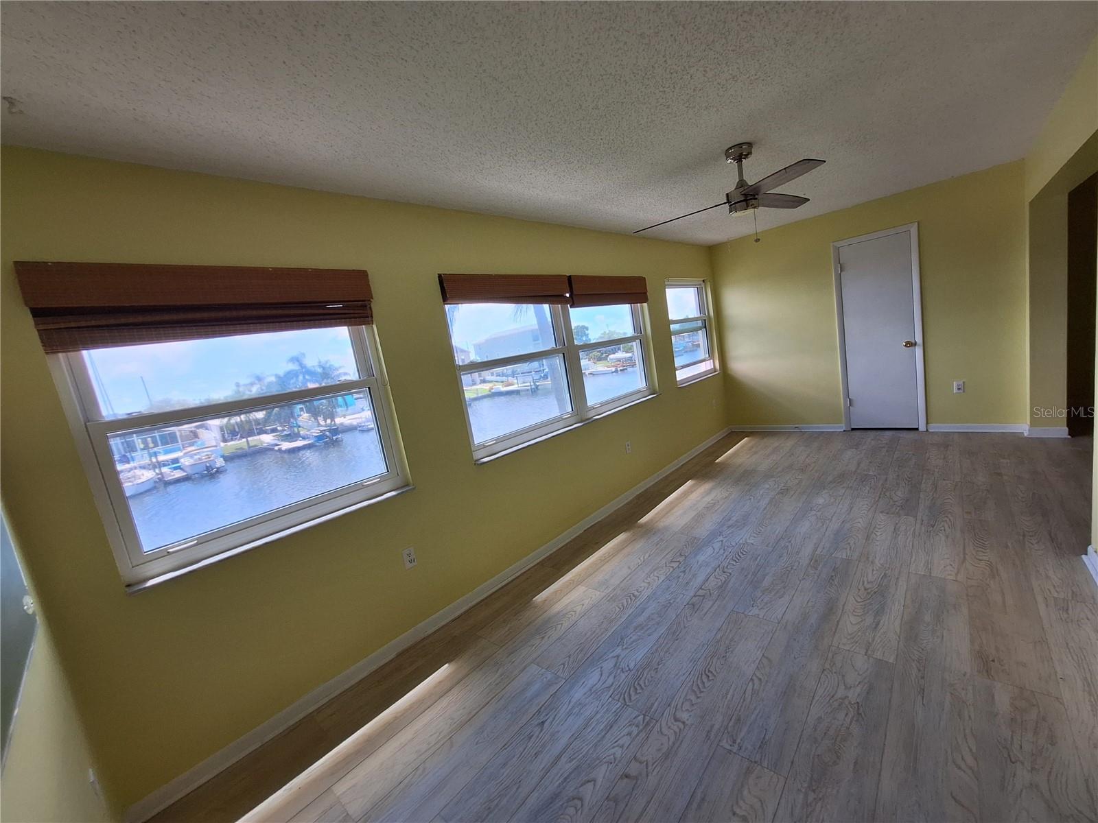 Image 29 of 75 For 4518 Garnet Drive 202